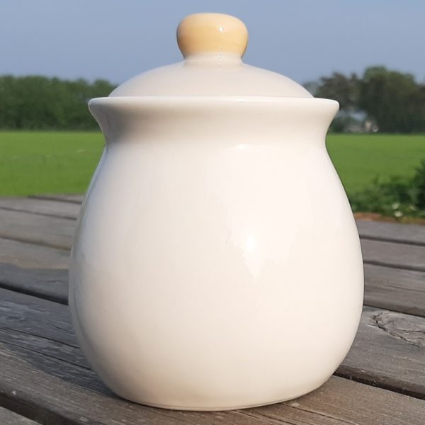 suikerpot met kippenmotief van keramiek