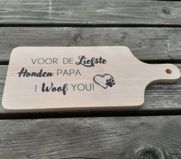 perfect cadeau voor hondenliefhebbers: borrelplank "voor de liefste hondenpapa"