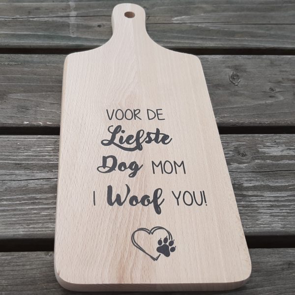 geweldig cadeau voor hondenbaasjes: borrelplank voor de liefste dog mom