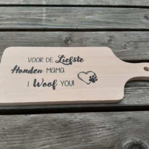 geweldig cadeau voor hondenbaasjes: borrelplank voor de liefste dog mom (kopie)